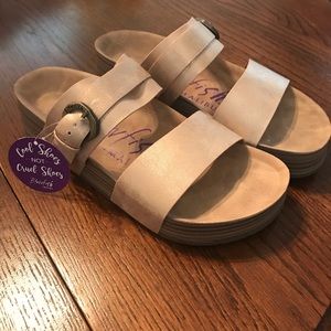 NWT Blowfish sandals, SO comfortable- Size 7